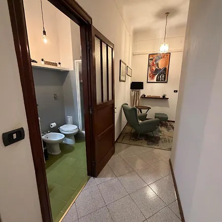 Near Station Buenos Aires Side شقة ميلان